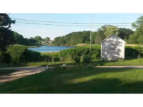11 Possner Ave, Warwick, RI 02889 photo 2