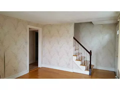 23 Palm Ave, Warwick, RI 02888 photo 4