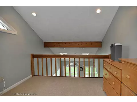 99 Ladderlook Rd, Warwick, RI 02886 photo 15
