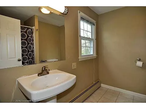 99 Ladderlook Rd, Warwick, RI 02886 photo 17