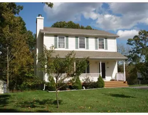 25 Albert St, Westerly, RI 02891 photo 1