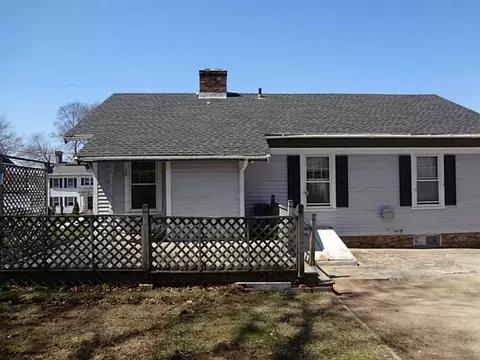 31 Spruce St, Westerly, RI 02891 photo 10
