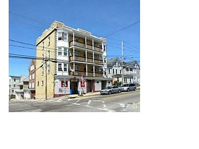 134 Rathbun St, Woonsocket, RI 02895 photo 1