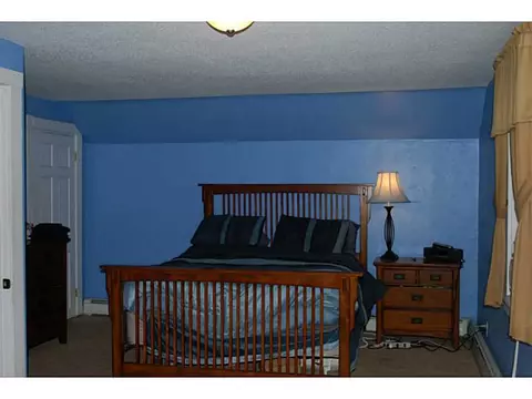76 Union St, Woonsocket, RI 02895 photo 15