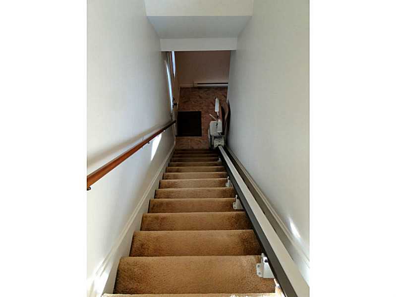 314 Chatham Cir, Warwick, RI 02886 photo 18