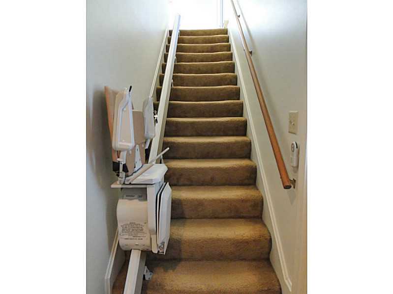 314 Chatham Cir, Warwick, RI 02886 photo 5
