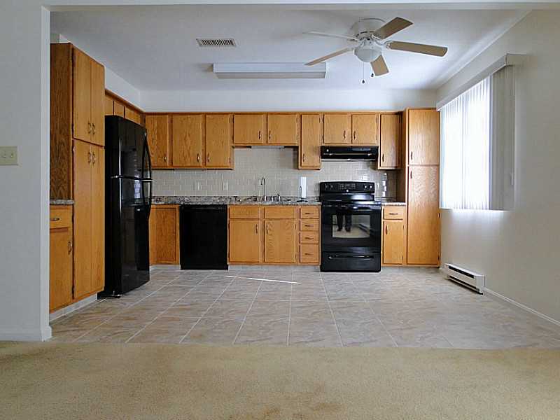 314 Chatham Cir, Warwick, RI 02886 photo 6