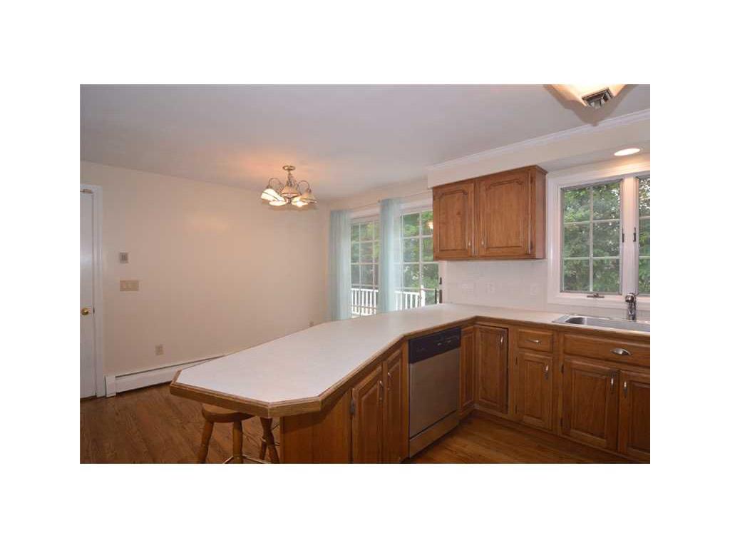 24 Greg Dr, Bristol, RI 02809 photo 8