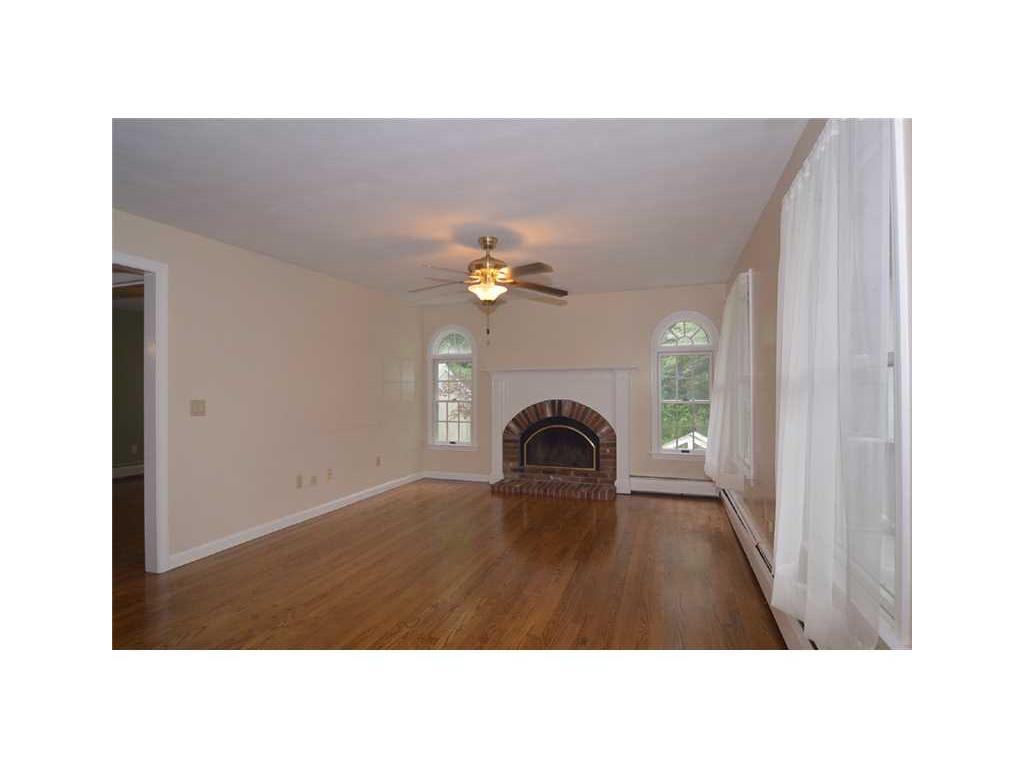 24 Greg Dr, Bristol, RI 02809 photo 2