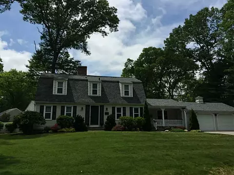 435 Red Chimney Dr, Warwick, RI 02886 photo 1