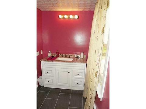 21 Ames St, Coventry, RI 02816 photo 15