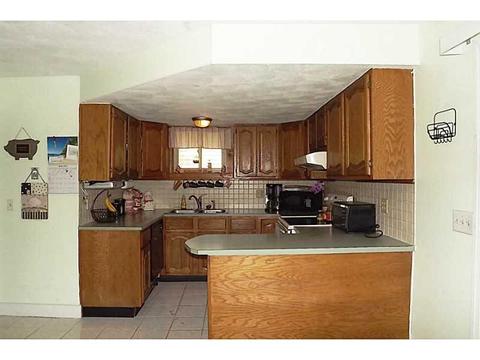 21 Ames St, Coventry, RI 02816 photo 2