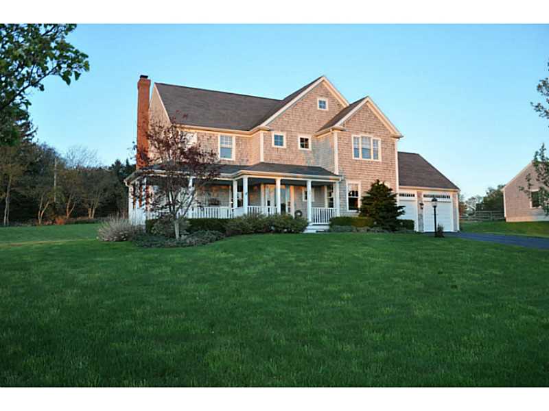 19 Paddock Ln, Middletown, RI 02842 photo 1