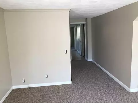 35 Steele Ave, Warwick, RI 02889 photo 5