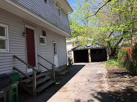 35 Steele Ave, Warwick, RI 02889 photo 3