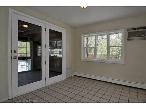 108 Achille St, Woonsocket, RI 02895 photo 13