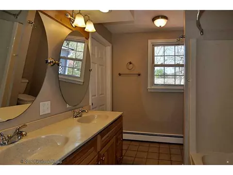 108 Achille St, Woonsocket, RI 02895 photo 11