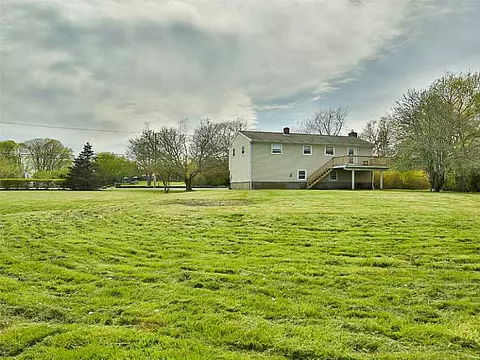 906 Mitchells Ln, Middletown, RI 02842 photo 21