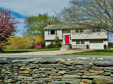 906 Mitchells Ln, Middletown, RI 02842 photo 24