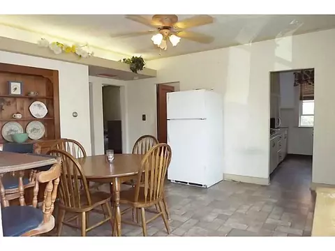 30 Dewey St, Woonsocket, RI 02895 photo 2