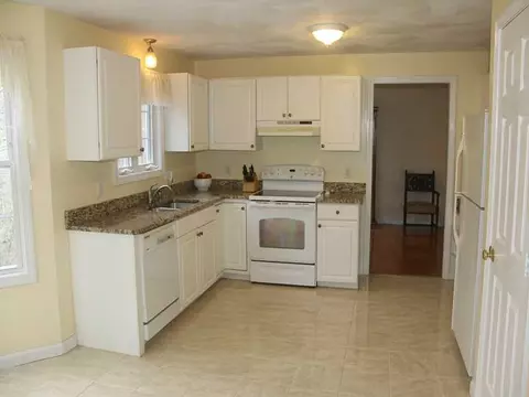 101 Pilgrim Ave, Coventry, RI 02816 photo 8