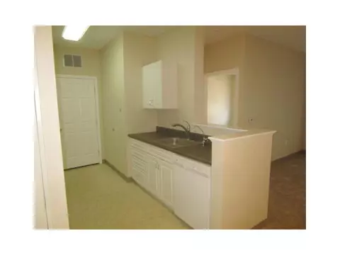 90 Mill St #204, Woonsocket, RI 02895 photo 5