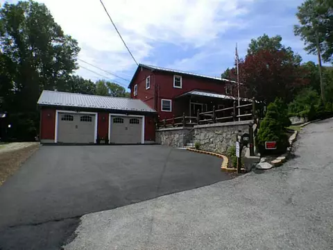 314 Bertenshaw Rd, Woonsocket, RI 02895 photo 1