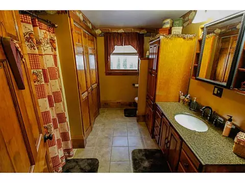 314 Bertenshaw Rd, Woonsocket, RI 02895 photo 11