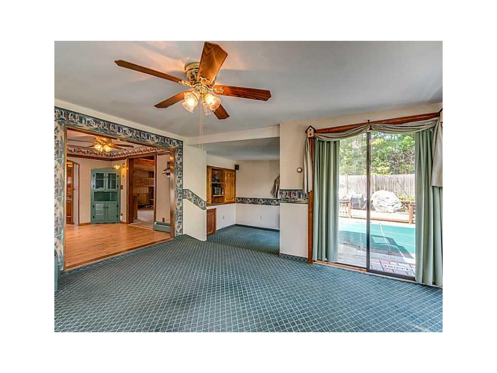 370 Dunlap St, Woonsocket, RI 02895 photo 21