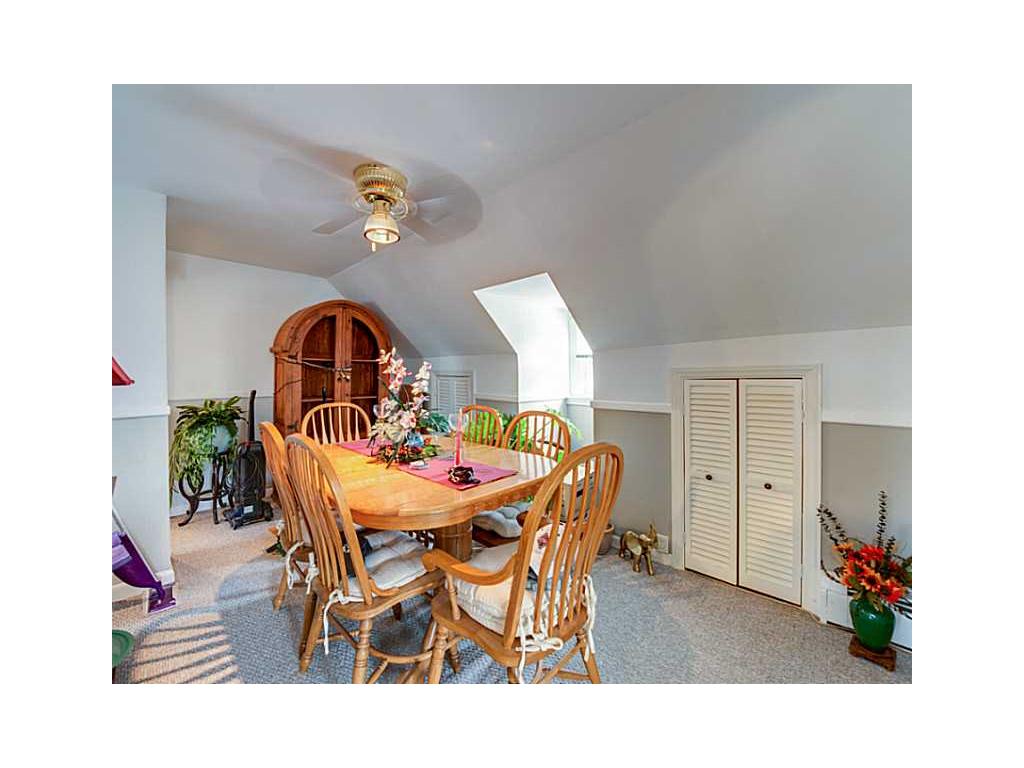 370 Dunlap St, Woonsocket, RI 02895 photo 11