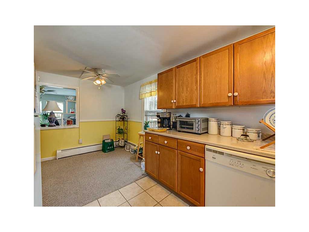 370 Dunlap St, Woonsocket, RI 02895 photo 13