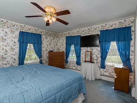 370 Dunlap St, Woonsocket, RI 02895 photo 15