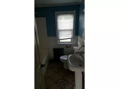 236 Harmony Ct, Warwick, RI 02886 photo 9