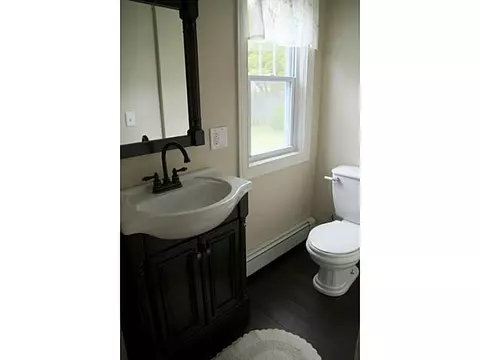 131 Harmony Ct, Warwick, RI 02889 photo 14