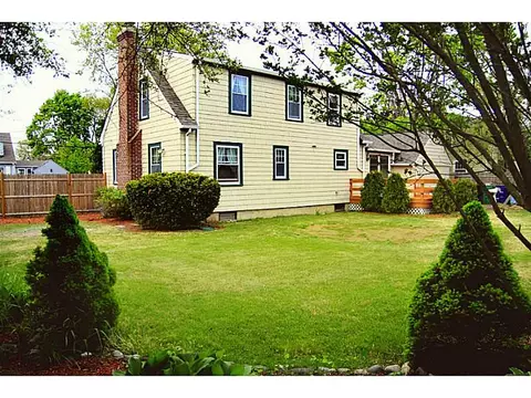 131 Harmony Ct, Warwick, RI 02889 photo 15