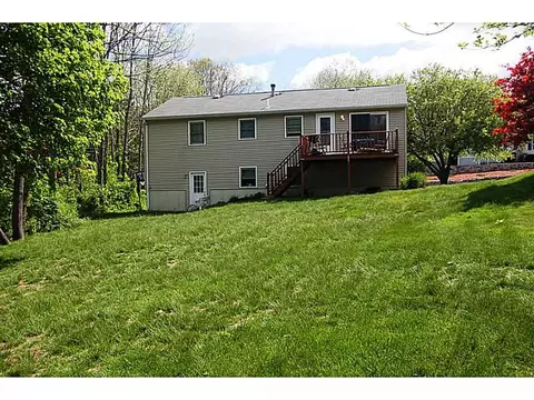 33 Arland Ct, Woonsocket, RI 02895 photo 12