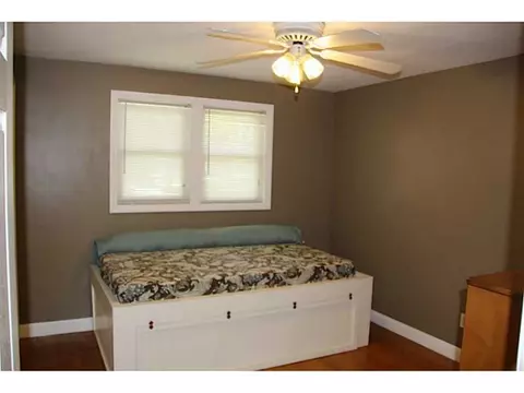 222 Asylum Rd, Warwick, RI 02886 photo 13
