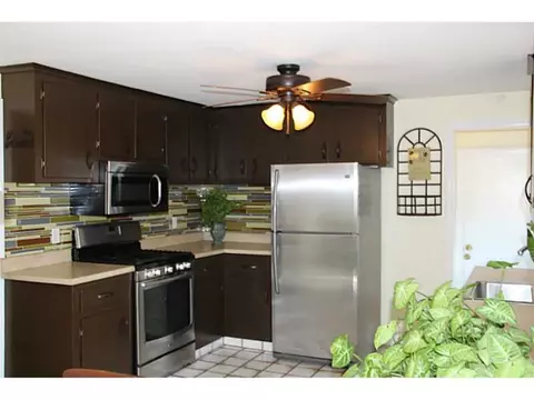222 Asylum Rd, Warwick, RI 02886 photo 3
