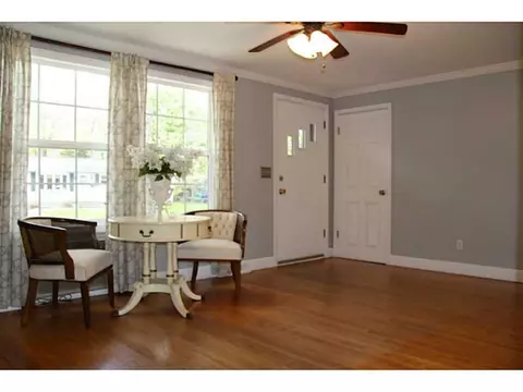 222 Asylum Rd, Warwick, RI 02886 photo 9
