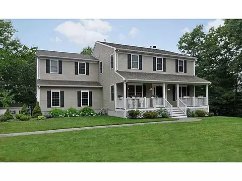 28 Arbor Dr, Coventry, RI 02816 photo 1
