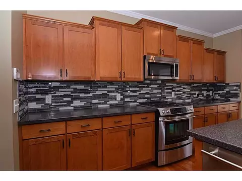 28 Arbor Dr, Coventry, RI 02816 photo 4
