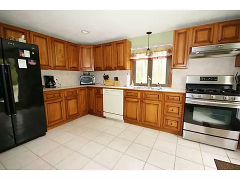 504 Douglas Hook Rd, Glocester, RI 02814 photo 7