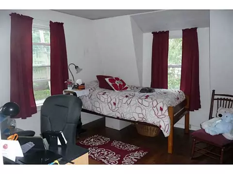 26 North St, Warwick, RI 02886 photo 16