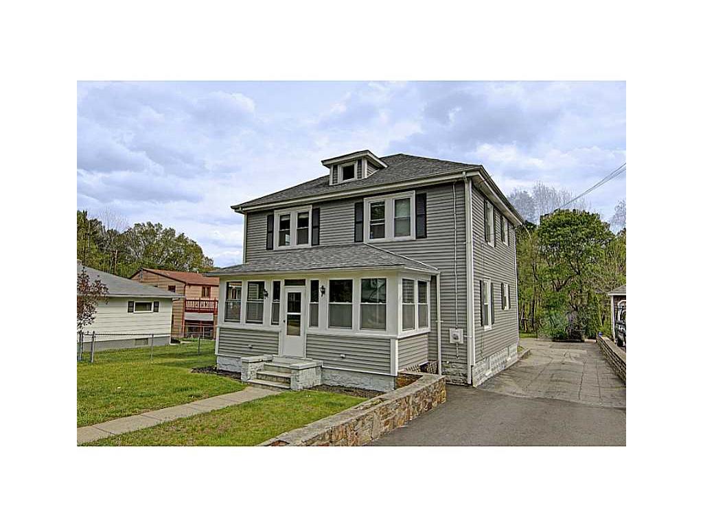363 Dunlap St, Woonsocket, RI 02895 photo 2