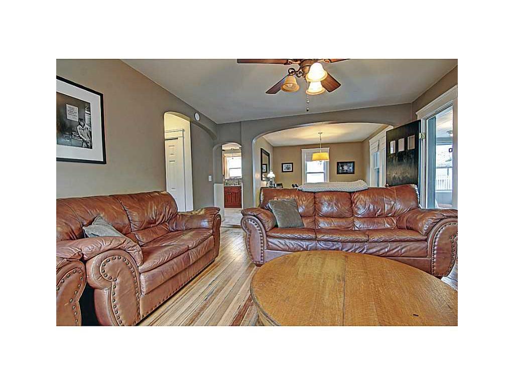 363 Dunlap St, Woonsocket, RI 02895 photo 5