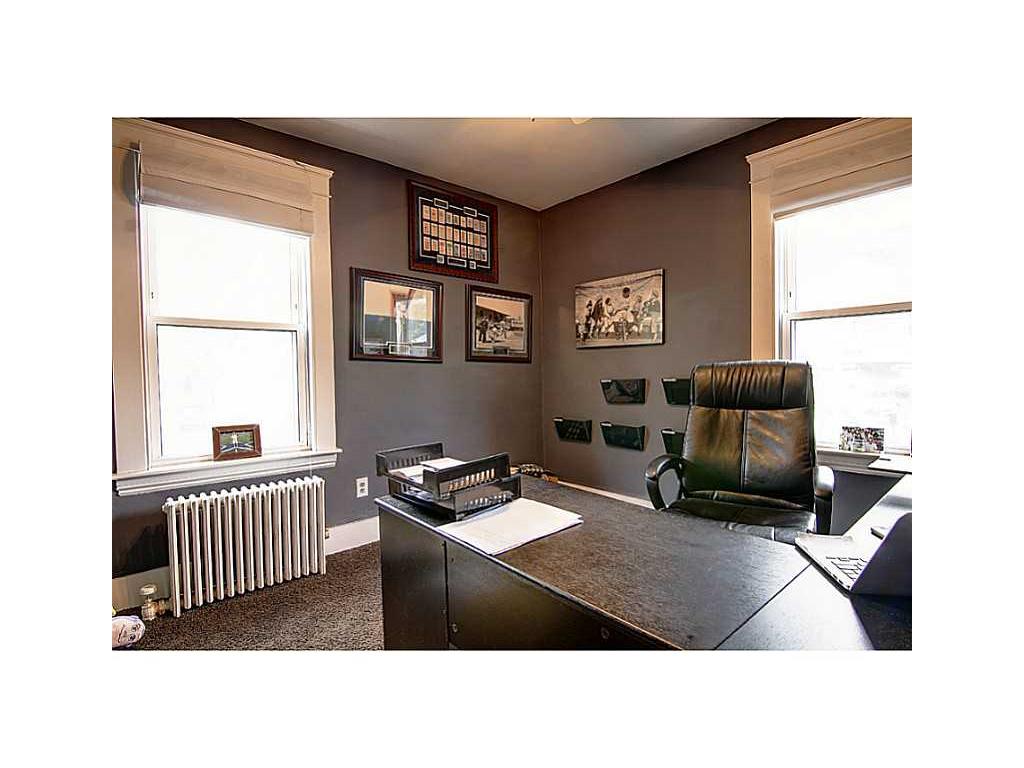 363 Dunlap St, Woonsocket, RI 02895 photo 12
