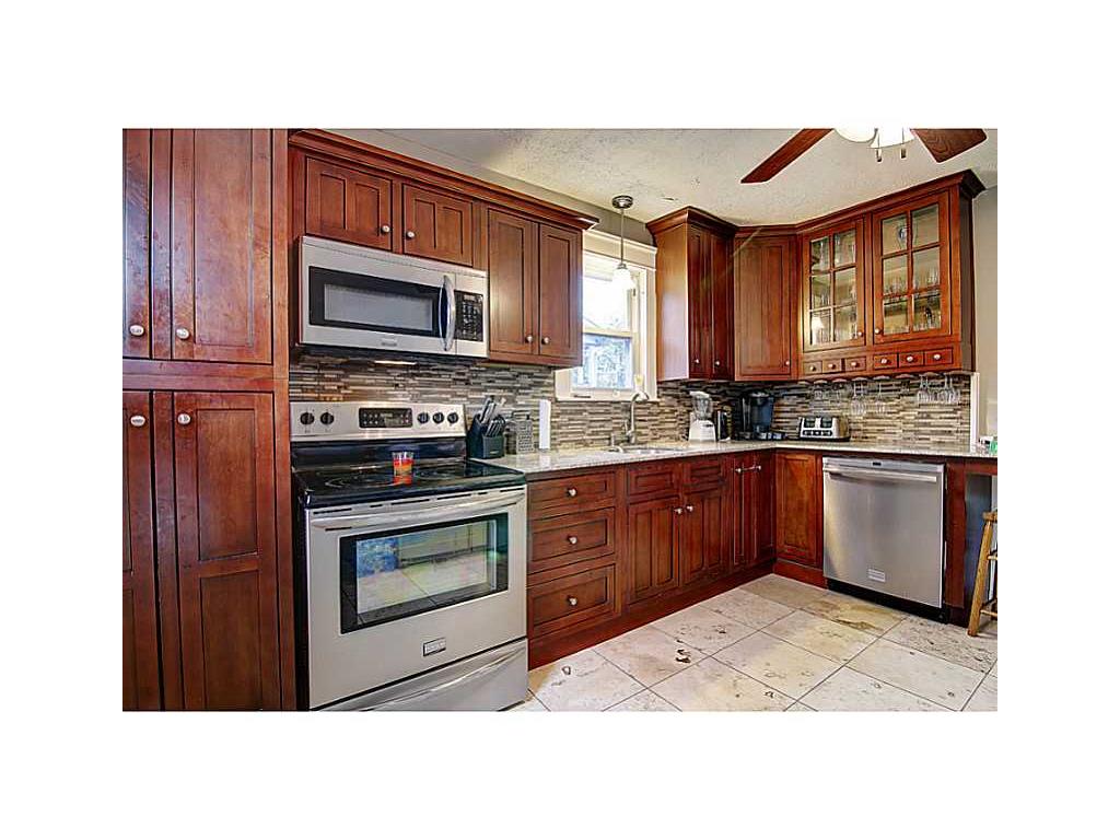 363 Dunlap St, Woonsocket, RI 02895 photo 10