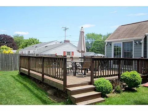 75 Hardwick St, Warwick, RI 02889 photo 24