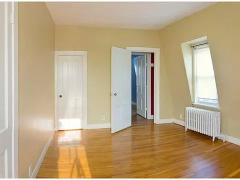 521 June St, Fall River, MA 02720 photo 8