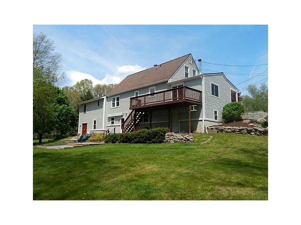 9 Brookview Ct, Westerly, RI 02891 photo 3